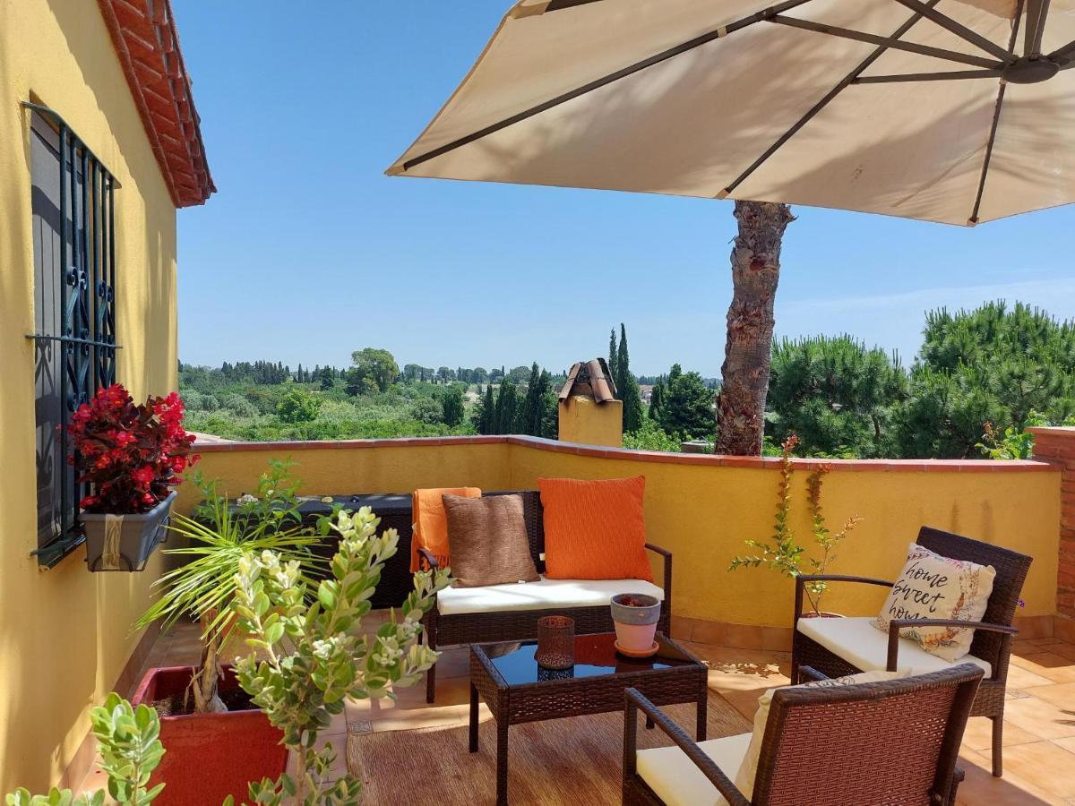 Masia Castellvi B&B Vinyols i Els Arcs Exterior foto